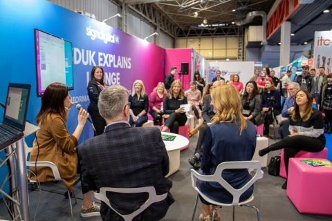 英国伯明翰广告标识展览会展会现场图片