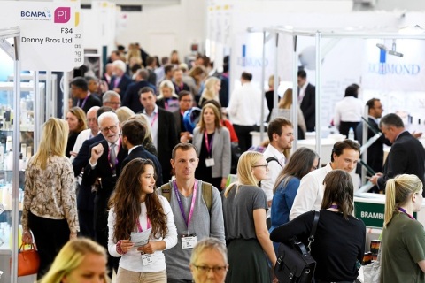 英国伦敦化妆品包装、奢侈品包装展览会展会现场图片