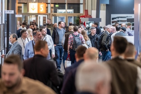 德国纽伦堡狩猎装备、枪械、刀具展览会展会现场图片