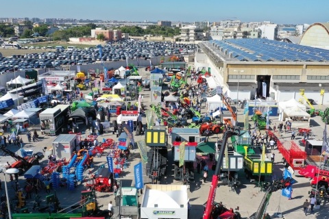 意大利巴里农业机械展览会展会现场图片