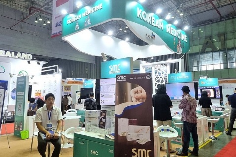 越南眼镜业展览会展会现场图片