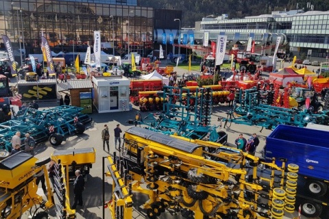 捷克布尔诺农业机械展览会展会现场图片