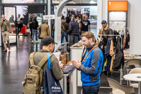 德国纽伦堡狩猎装备、枪械、刀具展览会展会现场图片
