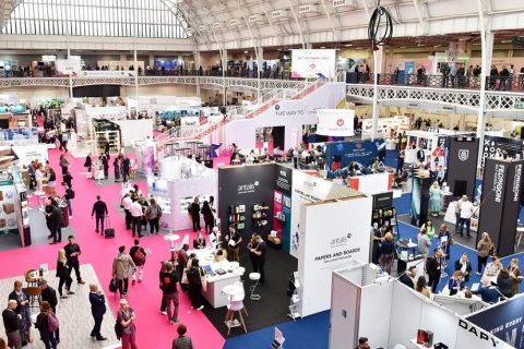 英国伦敦化妆品包装、奢侈品包装展览会展会现场图片