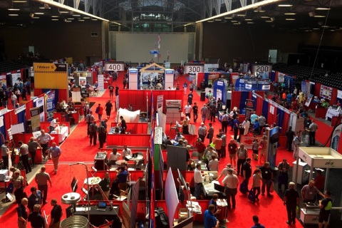 美国爱荷华洲猪业畜牧展览会展会现场图片