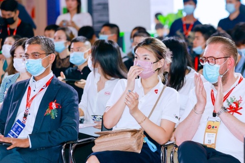 广州国际办公家具及商业空间展览会展会现场图片