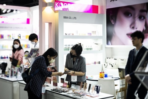 香港亚太美容化妆品包装材料展览会展会现场图片