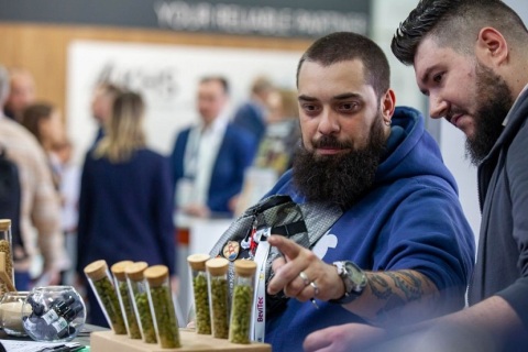 俄罗斯莫斯科饮料工业设备、配料及包装展览会展会现场图片