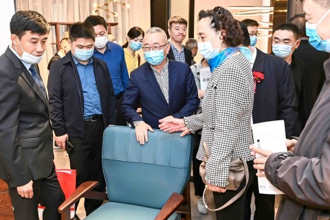 青岛国际家具展展会现场图片