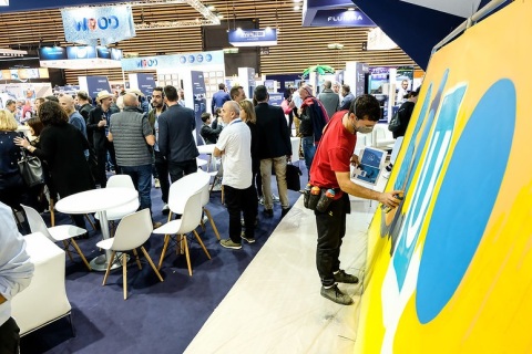 法国里昂泳池桑拿设备展览会展会现场图片