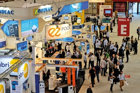 法国里昂泳池桑拿设备展览会展会现场图片