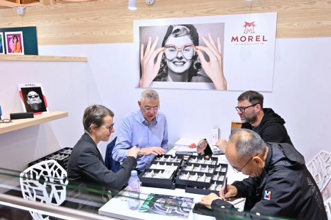 香港国际眼镜展展会现场图片