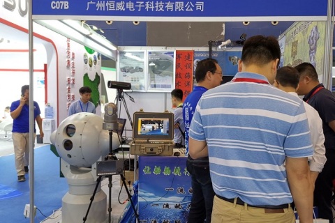 广州两用技术装备成果交易会展会现场图片