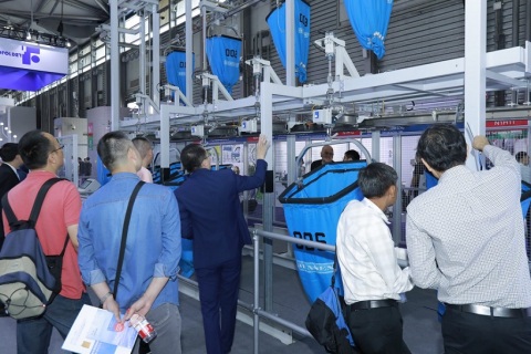 中国纺织品洗涤、皮革护理、清洁设备展-上海洗涤展展会现场图片