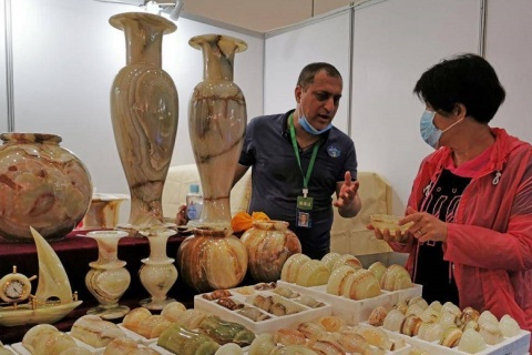 大连进出口商品交易会展会现场图片