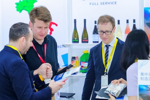 广州国际自有品牌展展会现场图片