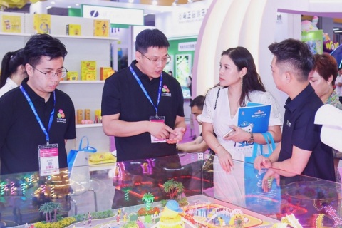 广州亚洲乐园及景点展览会展会现场图片