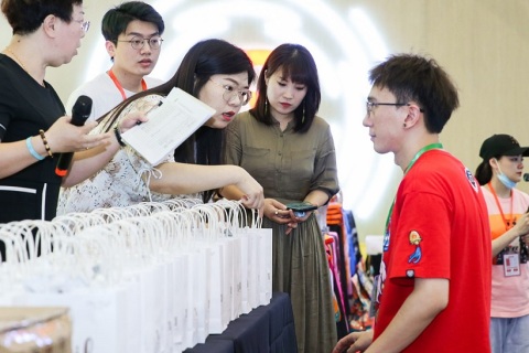 郑州中原国际宠物供应链博览会展会现场图片