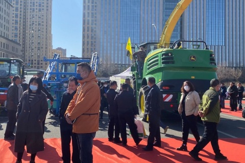 内蒙古农业机械展览会展会现场图片