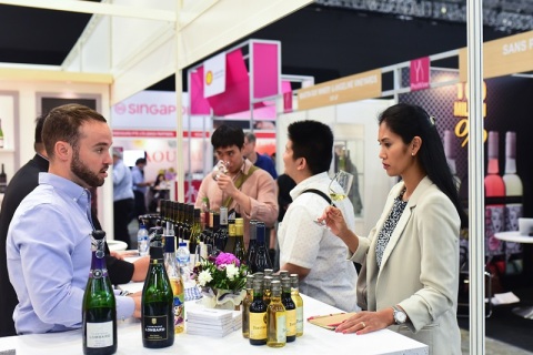 香港葡萄酒、红酒及烈酒展览会展会现场图片