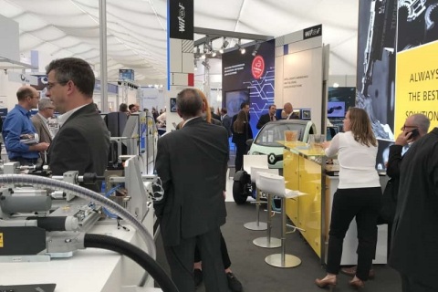 德国沃尔夫斯堡汽车供应链展展会现场图片