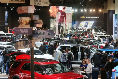 加拿大多伦多国际汽车、电动车展览会展会现场图片