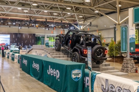 加拿大多伦多国际汽车、电动车展览会展会现场图片