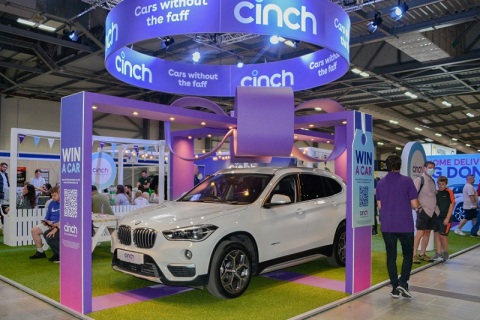 英国车展展会现场图片