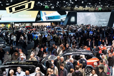 法国巴黎车展展会现场图片