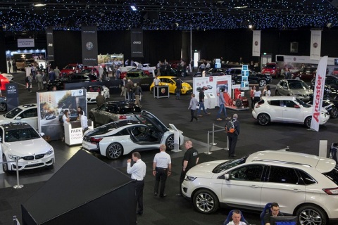 英国车展展会现场图片