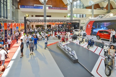 越南河内汽车及摩托车工业展览会展会现场图片