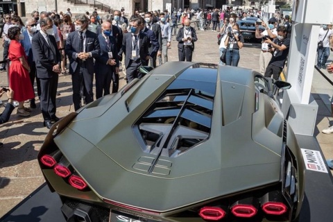 意大利米兰车展展会现场图片