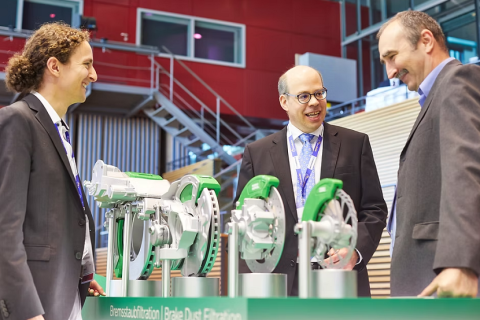 西班牙巴塞罗那世界汽车工程大会暨展览会展会现场图片