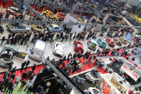 法国巴黎古董汽车、摩托车展览会展会现场图片