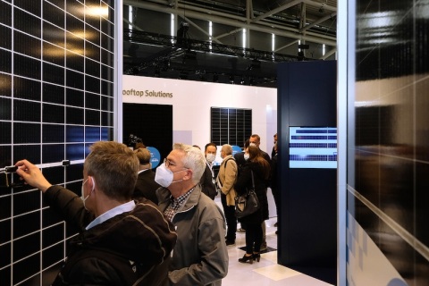 波兰国际太阳能光伏展展会现场图片