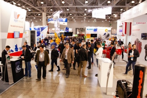 俄罗斯莫斯科商用车及技术贸易展览会展会现场图片