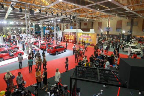 马来西亚车展展会现场图片