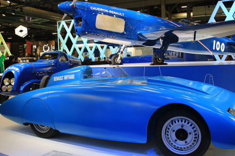 法国巴黎古董汽车、摩托车展览会展会现场图片