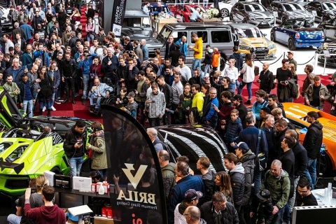 荷兰车展IAMS展会现场图片