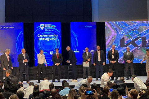 墨西哥未来汽车展览会AMOF展会现场图片