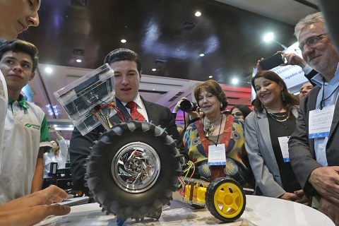 墨西哥未来汽车展览会AMOF展会现场图片