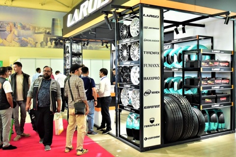 乌兹别克斯坦汽车工业及配件展览会展会现场图片