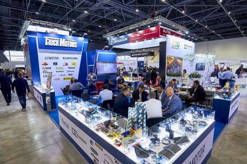 哈萨克斯坦努尔苏丹国际车展展会现场图片