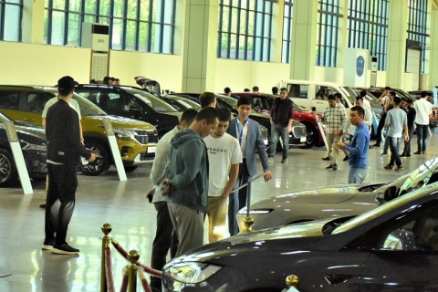 乌兹别克斯坦汽车工业及配件展览会展会现场图片