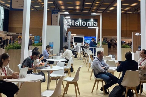 西班牙巴塞罗那世界汽车工程大会暨展览会展会现场图片