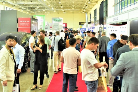 乌兹别克斯坦汽车工业及配件展览会展会现场图片