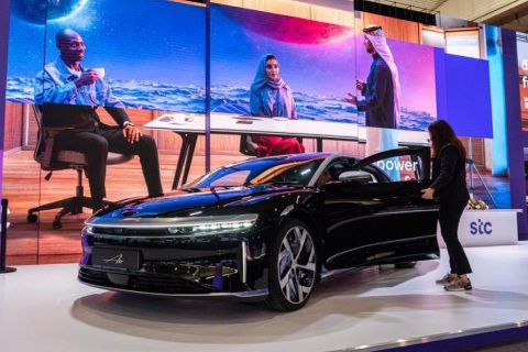 沙特吉达新能源汽车、电动车展览会展会现场图片