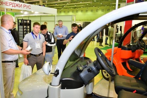 俄罗斯莫斯科太阳能光伏展-俄罗斯新能源电动车展展会现场图片