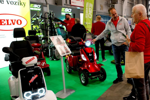 捷克能源、电动车、充电桩展览会展会现场图片