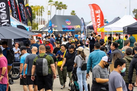 加拿大温哥华电动车及储能展览会展会现场图片